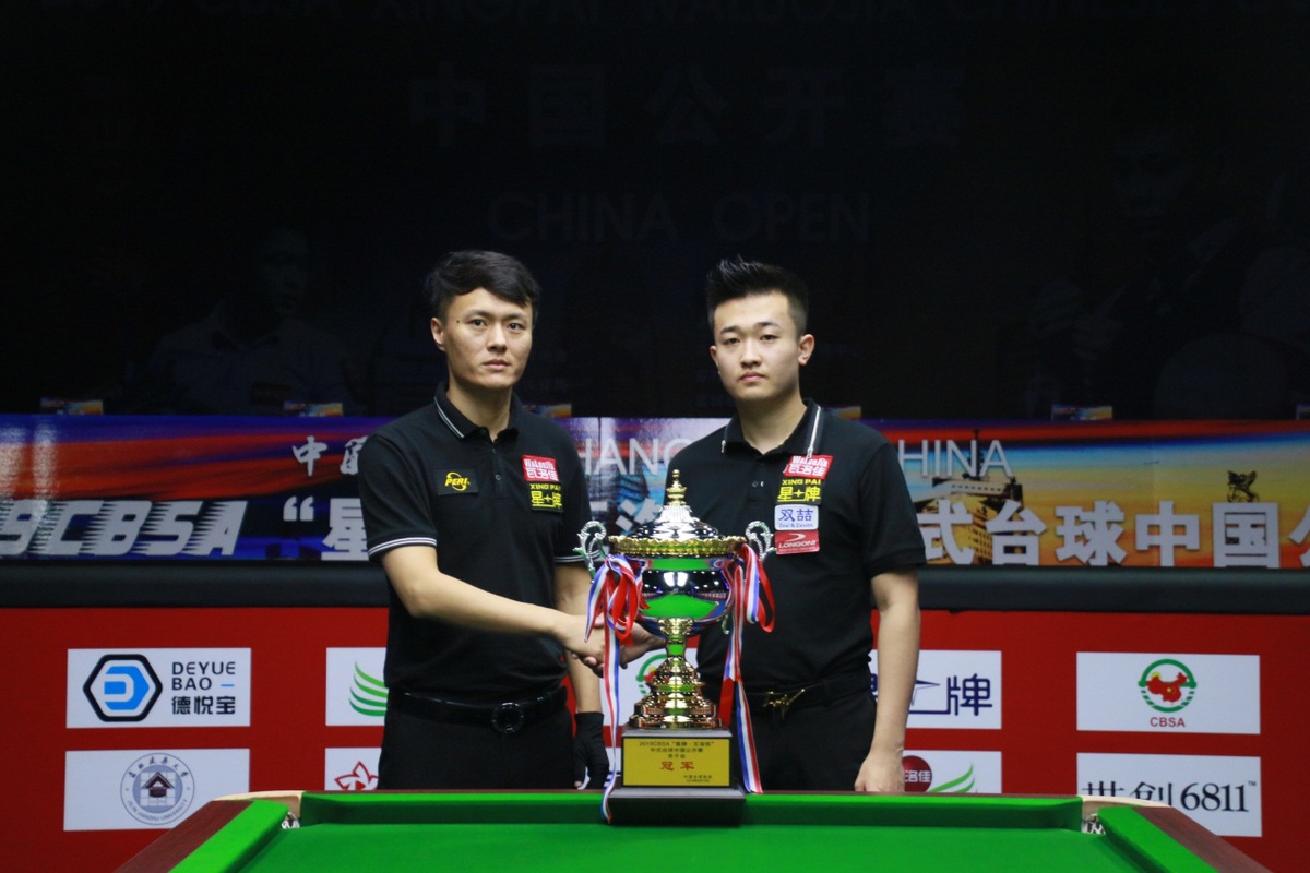 伍兹宣布进 伍兹宣布进