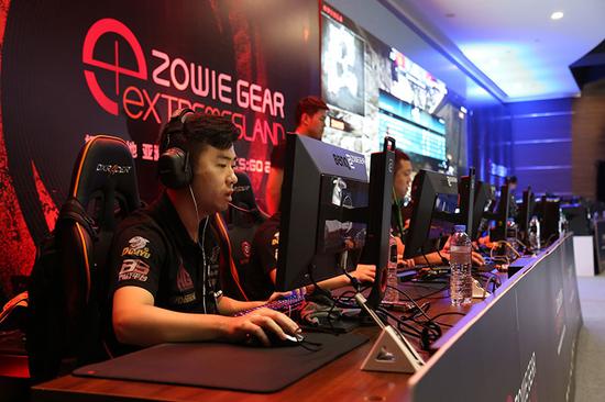 也许只差一 也许只差一